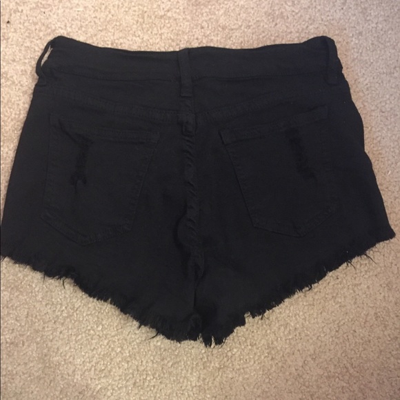 Angel kiss shorts - Picture 2 of 3